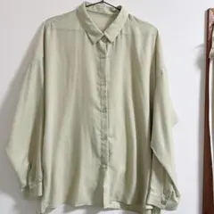GU 黄緑 green 透け感シアーシャツ