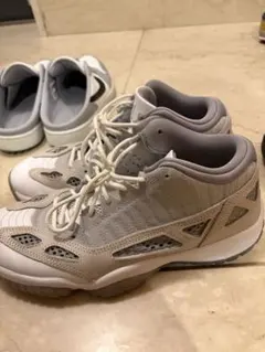 Air Jordan 11 Low グレー/ホワイト ジョーダン11ロー