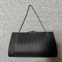 黒いプリーツデザインパーティーバッグ