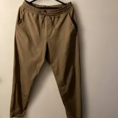 UNIQLOベージュ系パンツジョガーパンツLサイズ