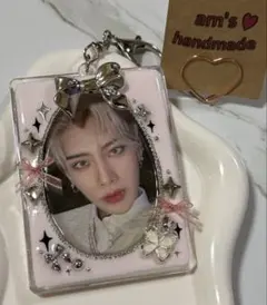 Item thumbnail for item 3ee1ae41-af1c-4d43-837a-7909b62652c2