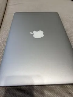 MacBook Air 11インチ　シルバー