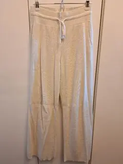ユニクロ　ウォッシャブルニットリブパンツ　ナチュラル　Lサイズのサムネイル