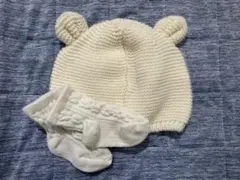 ホワイトクマ耳ニット帽と靴下セット