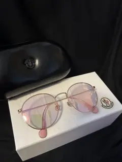 MONCLER サングラス ピンクレンズのサムネイル
