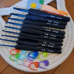 かぎ針セット 9本と付属品 【＊】