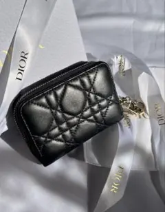 美品】DIOR 二つ折り My Dior Glycine ブラック チャーム - メルカリ