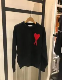 ami ハート刺繍 黒ニットセーター