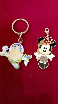 バズ・ライトイヤー ミニー・マウス キーホルダーセット