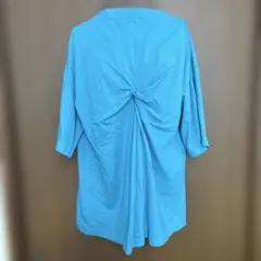 バックツイストのロゴプリント 半袖Tシャツ エメラルドブルー　フリーサイズ　美品