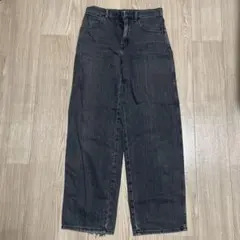 ユニクロ デニム　ブラック　25(63.5cm）