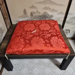 来客用座布団 朱色 60x60x10cm