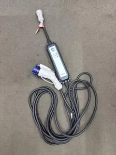中古品 NISSAN 純正 EV充電ケーブル 200V 3NK5E リーフZE1 中古品 NISSAN 純正 EV充電ケーブル 200V 3NK5E リーフZE1 - メルカリ