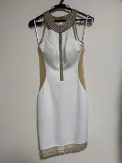 ＡＲ ホワイトビジューネック キャバクラドレス