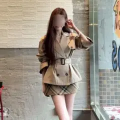 フレンチ風 カーキカラー ショート丈 トレンチコート