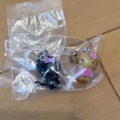 ハローキティ めじるしアクセサリー 2個セット　小悪魔　日焼け
