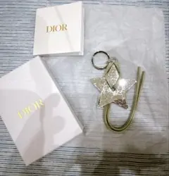 Diorディオール ノベルティ キーホルダー チャーム シルバー