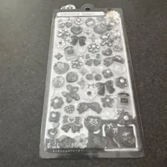 ボンボンドロップシール　ぶらっくボンボン　クーリア