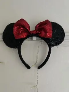 ミニー　耳カチューシャ 黒と赤のラメ
