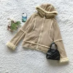 ユニクロ ボアジャケット フード ジップ M 冬向け アウトドア 防寒 もふもふ