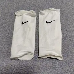 NIKE サッカー シンガード スリーブ ホワイト
