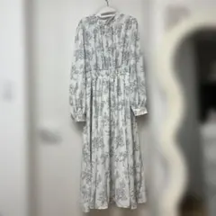 フラワープリント長袖マキシワンピース