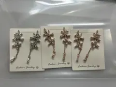 【フラワーピアス３個セット】新品未使用