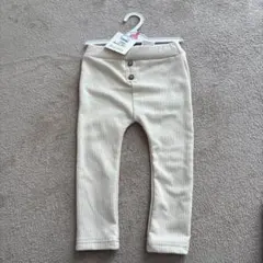 クリーム色リブ編みパンツとストライプトップスセット