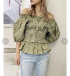 GYDA 2WAYオフショルコルセットブラウスのサムネイル