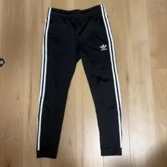 adidas ラインパンツ