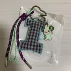 ラブブ PIN FOR LOVE イニシャル キーリング【I】