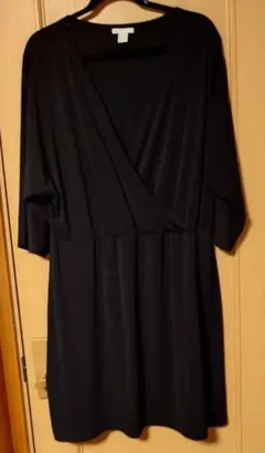 H＆M 美品　ブラックひざ丈ワンピース XL