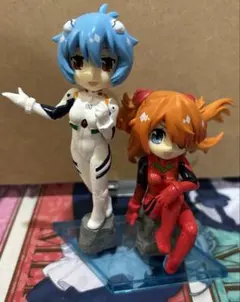 新世紀エヴァンゲリオン キーチェーンフィギュア 4体セット（台座付き