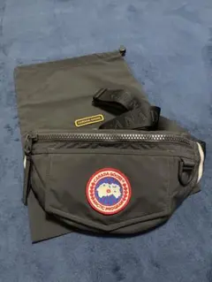 CANADA GOOSE ボディバッグ ウエストポーチ ブラック