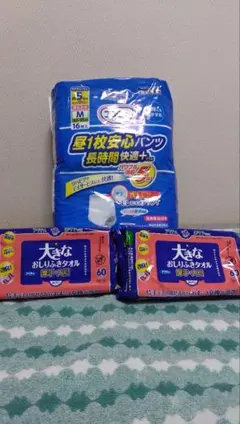 アテント 昼1枚安心パンツ M 16枚＋おしりふきタオル 2個のサムネイル