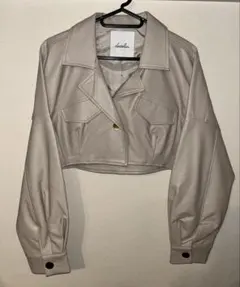 dazzlin ベージュ クロップドレザージャケット