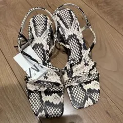 新品未使用　ZARA パイソン柄　ミュール 37 サンダル