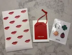 プラダ PRADA ノベルティ　絵馬　キーホルダー