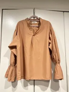 Navy. 長袖 ブラウス キャメル Mサイズのサムネイル