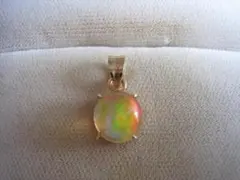 本物18金/k18/天然石】オパールチャーム/0,70ct/エチオピア産 - メルカリ