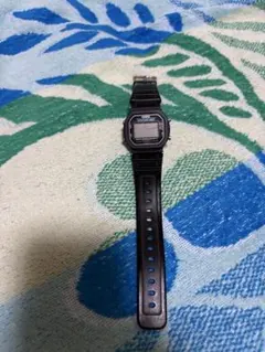 ジャンク　CASIO G-SHOCK DW-5600Eデジタル腕時計のサムネイル