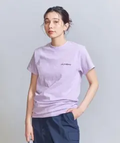 ビューティー＆ユース　胸ロゴ Tシャツのサムネイル