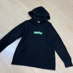 マインクラフト　ブラック パーカー 140 トレーナー　薄手　フード