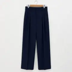 【ZARA】２タック無地ストレートパンツのサムネイル