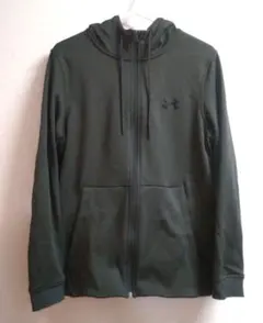Under Armour　オリーブグリーン　パーカー　メンズ