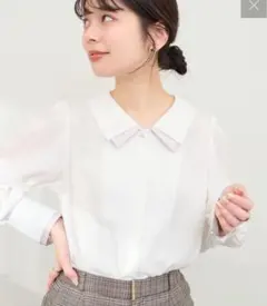 【ナチュラルクチュール】重ね衿配色ブラウス　オフホワイトのサムネイル