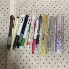 ボールペンと定規の文房具セット
