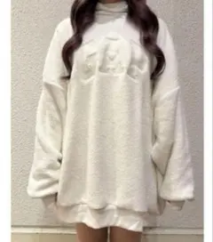 GAP ボア　ハート　オーバーサイズトレーナー ホワイト