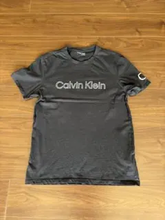 Calvin Klein ブラックTシャツ　M