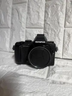 ジャンクOLYMPUS STYLUS 1 レンズ不良 ジャンクOLYMPUS STYLUS 1s レンズ不良 起動不可 ・充電器付 - メルカリ